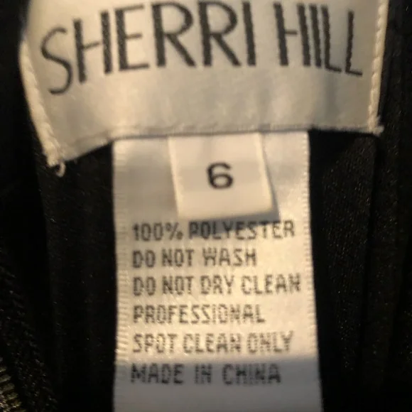 Sherri Hill - Picture 6 of 15